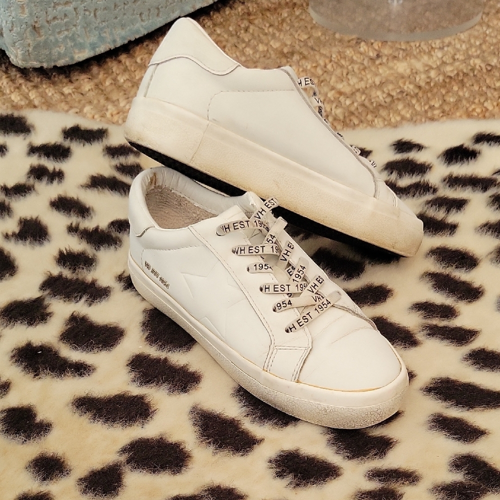 Vintage Havana Epic Star Sneaker | Size 6